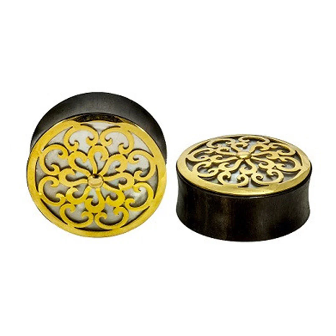 Idol Plugs - Mother of Pearl - Yellow Gold Plated